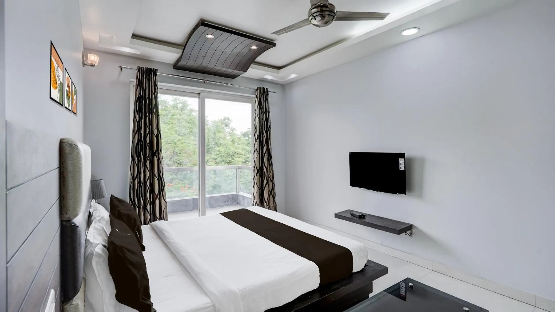 Hotel O Royal Inn 古尔冈