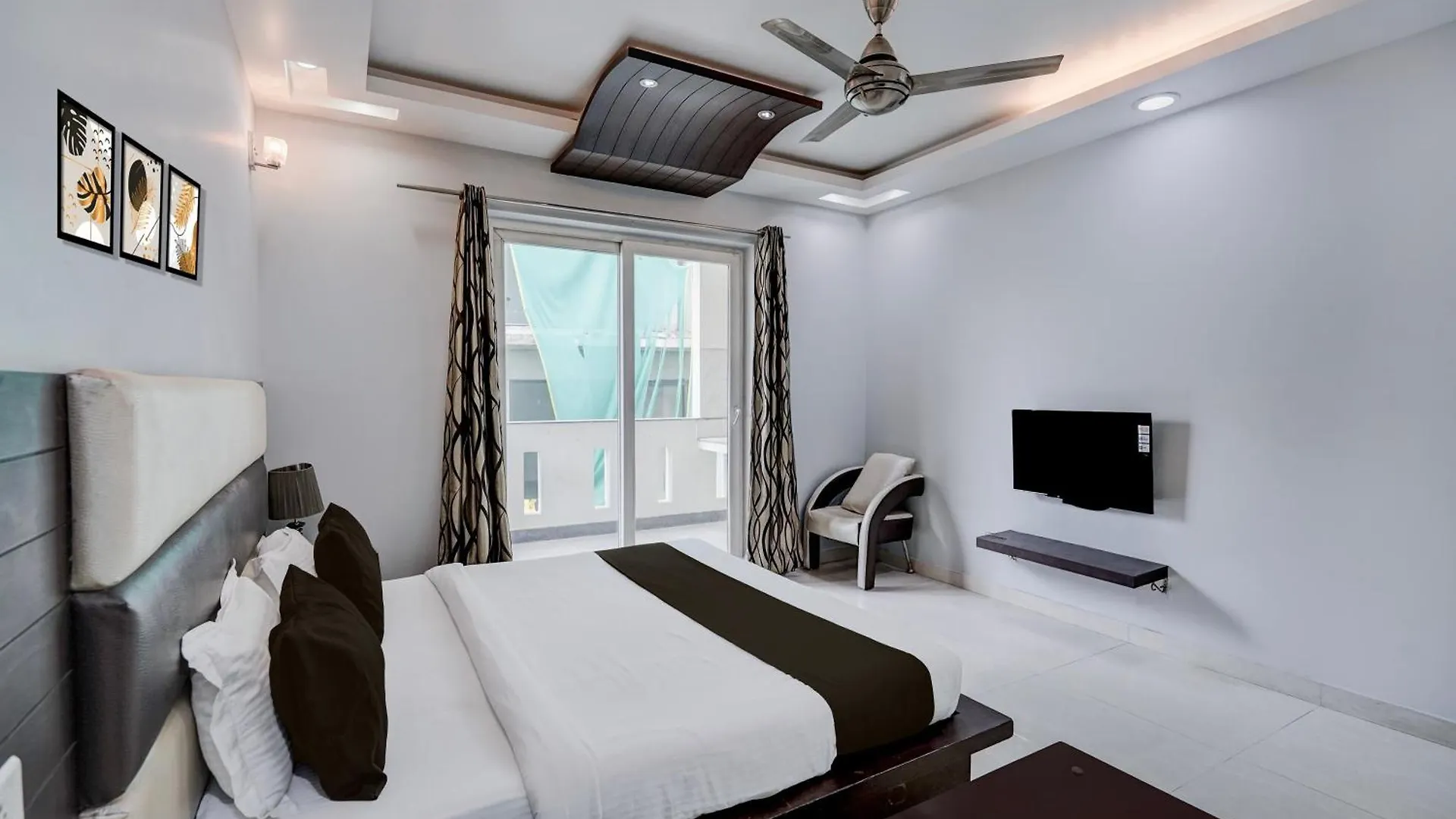 Hotel O Royal Inn 古尔冈